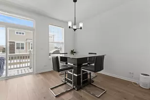 30W158 Wheeler Cir, Warrenville, IL 60563 - Photo 9