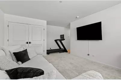 30W158 Wheeler Circle, Warrenville, IL 60563 - Photo 3