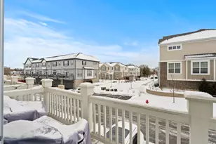 30W158 Wheeler Cir, Warrenville, IL 60563 - Photo 19