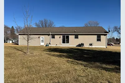 108 SW Lanark Avenue, Lanark, IL 61046 - Photo 5