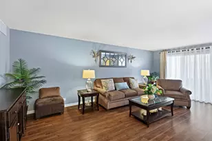 4115 W 98th St, Oak Lawn, IL 60453 - Photo 5