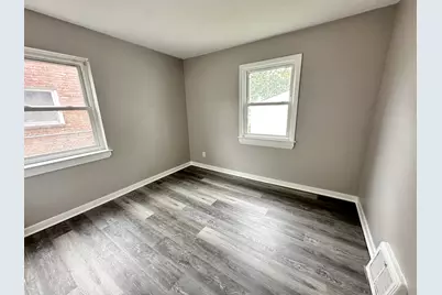 1581 Kenilworth Drive, Calumet City, IL 60409 - Photo 5