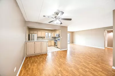 9430 Greenbriar Drive #2H, Hickory Hills, IL 60457 - Photo 7