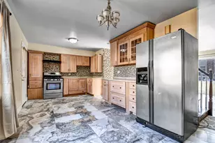 543 Lynn Ct, Glendale Heights, IL 60139 - Photo 5