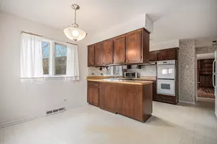 1421 Berry Ln, Flossmoor, IL 60422 - Photo 17