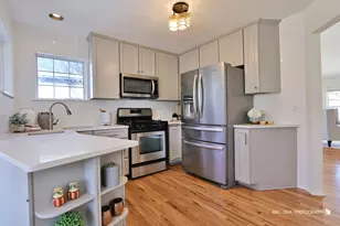 755 Darnell Ln, Gurnee, IL 60031 - Photo 11