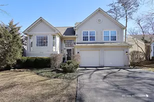 755 Darnell Ln, Gurnee, IL 60031 - Photo 1