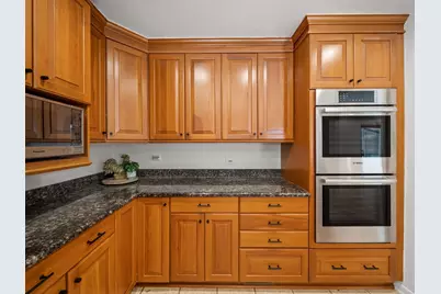 16 Yorkshire Drive, Lincolnshire, IL 60069 - Photo 23