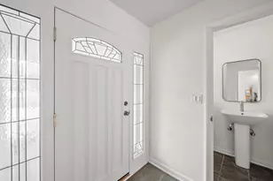 16 Yorkshire Dr, Lincolnshire, IL 60069 - Photo 7