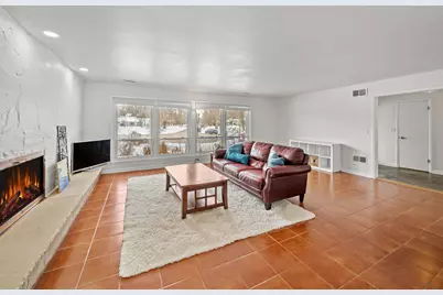 16 Yorkshire Drive, Lincolnshire, IL 60069 - Photo 13