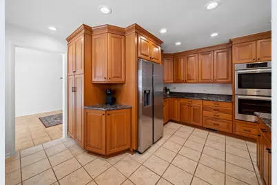 16 Yorkshire Drive, Lincolnshire, IL 60069 - Photo 25