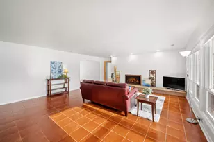 16 Yorkshire Dr, Lincolnshire, IL 60069 - Photo 9