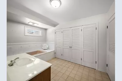 16 Yorkshire Drive, Lincolnshire, IL 60069 - Photo 33