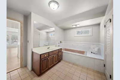 16 Yorkshire Drive, Lincolnshire, IL 60069 - Photo 33