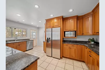 16 Yorkshire Drive, Lincolnshire, IL 60069 - Photo 19