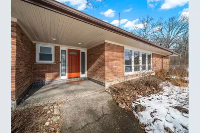 16 Yorkshire Drive, Lincolnshire, IL 60069 - Photo 3