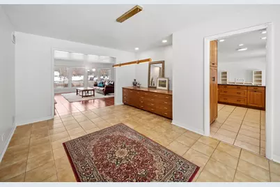 16 Yorkshire Drive, Lincolnshire, IL 60069 - Photo 15