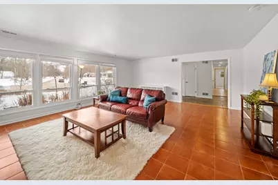 16 Yorkshire Drive, Lincolnshire, IL 60069 - Photo 11