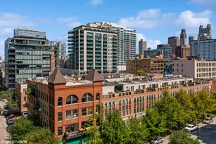 362 W Huron St, Chicago, IL 60654 - Photo 27