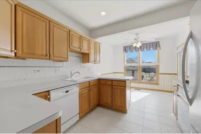 1546 Treeline Court, Naperville, IL 60565 - Photo 9