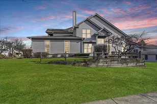 1546 Treeline Ct, Naperville, IL 60565 - Photo 1