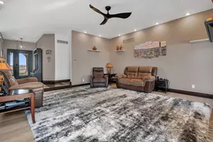 [Address not provided], Blackstone, IL 61313 - Photo 9