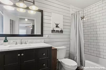 2022 Woodlane Drive, Lindenhurst, IL 60046 - Photo 21