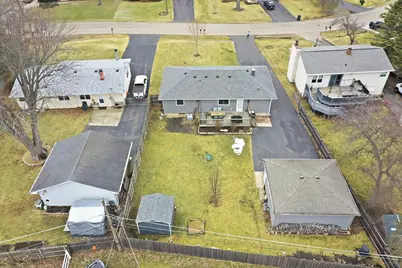 2022 Woodlane Drive, Lindenhurst, IL 60046 - Photo 35