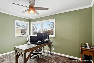 2022 Woodlane Drive, Lindenhurst, IL 60046 - Photo 15