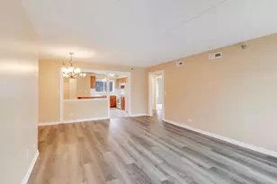 110 Day St, Bloomingdale, IL 60108 - Photo 5
