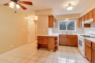 110 Day St, Bloomingdale, IL 60108 - Photo 9