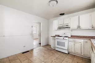 1869 Summit Ave, Kankakee, IL 60901 - Photo 7