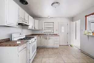 1869 Summit Ave, Kankakee, IL 60901 - Photo 13