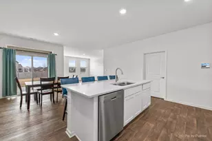 927 Plateau Dr, Pingree Grove, IL 60140 - Photo 13