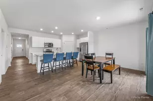 927 Plateau Dr, Pingree Grove, IL 60140 - Photo 15