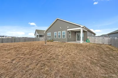 927 Plateau Drive, Pingree Grove, IL 60140 - Photo 3