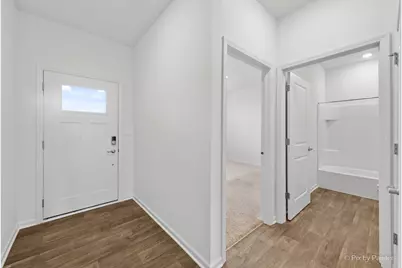 927 Plateau Drive, Pingree Grove, IL 60140 - Photo 7