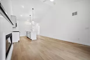 13 Stone Ml Ct, Bloomington, IL 61705 - Photo 5