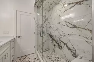 2107 N Clark St, Chicago, IL 60614 - Photo 19