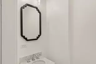 2107 N Clark St, Chicago, IL 60614 - Photo 13