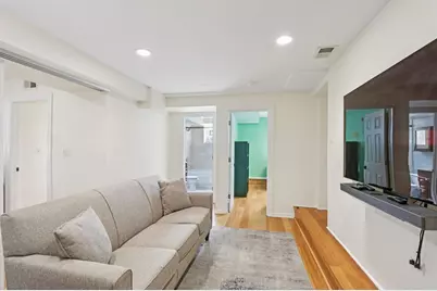 4045 N Southport Avenue #1, Chicago, IL 60613 - Photo 11