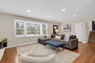 742 W Chestnut St, Hinsdale, IL 60521 - Photo 7