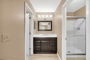 370 Wilmington Dr, Bartlett, IL 60103 - Photo 13