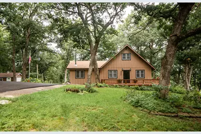 304 Wild Cherry Drive, Dixon, IL 61021 - Photo 5