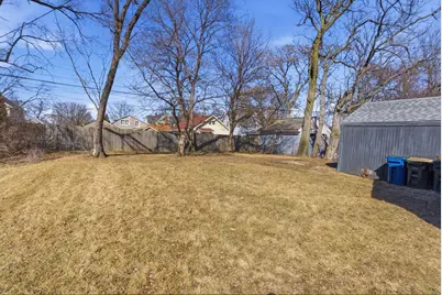 835 Bishop Avenue #2, Aurora, IL 60506 - Photo 13