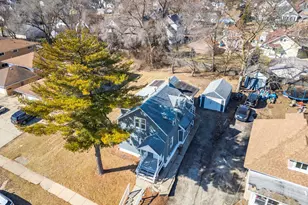 835 Bishop Ave, Aurora, IL 60506 - Photo 15