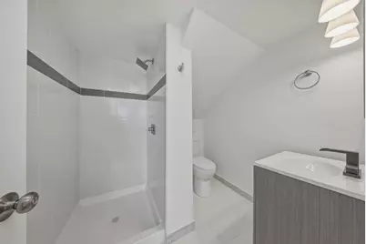 835 Bishop Avenue #2, Aurora, IL 60506 - Photo 7