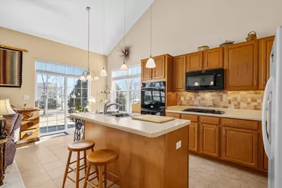 1787 Glenwood Circle #A, Sugar Grove, IL 60554 - Photo 5