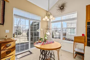 1787 Glenwood Cir, Sugar Grove, IL 60554 - Photo 7