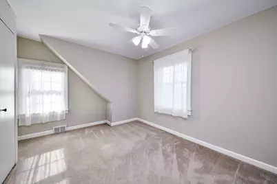 513 S 13th Avenue, Saint Charles, IL 60174 - Photo 13